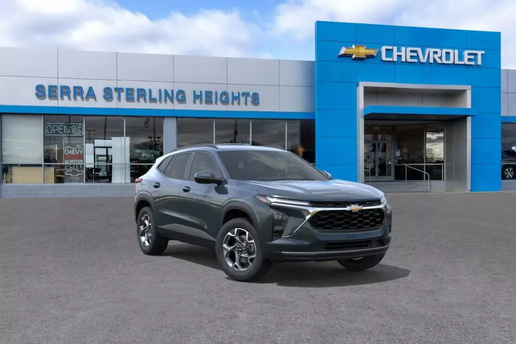 2025 Chevrolet Trax LT photo 1