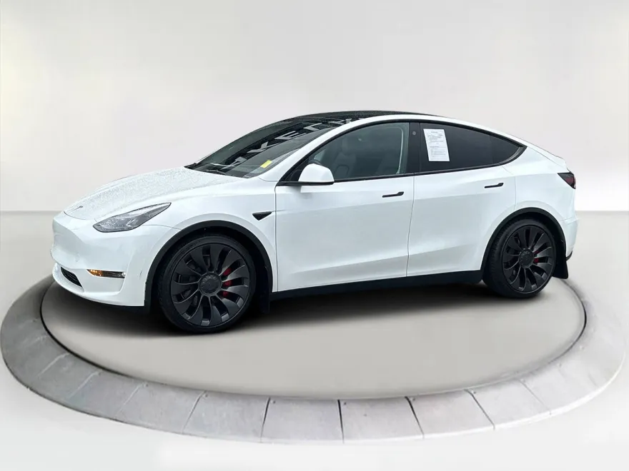 2023 Tesla Model Y Performance photo 1