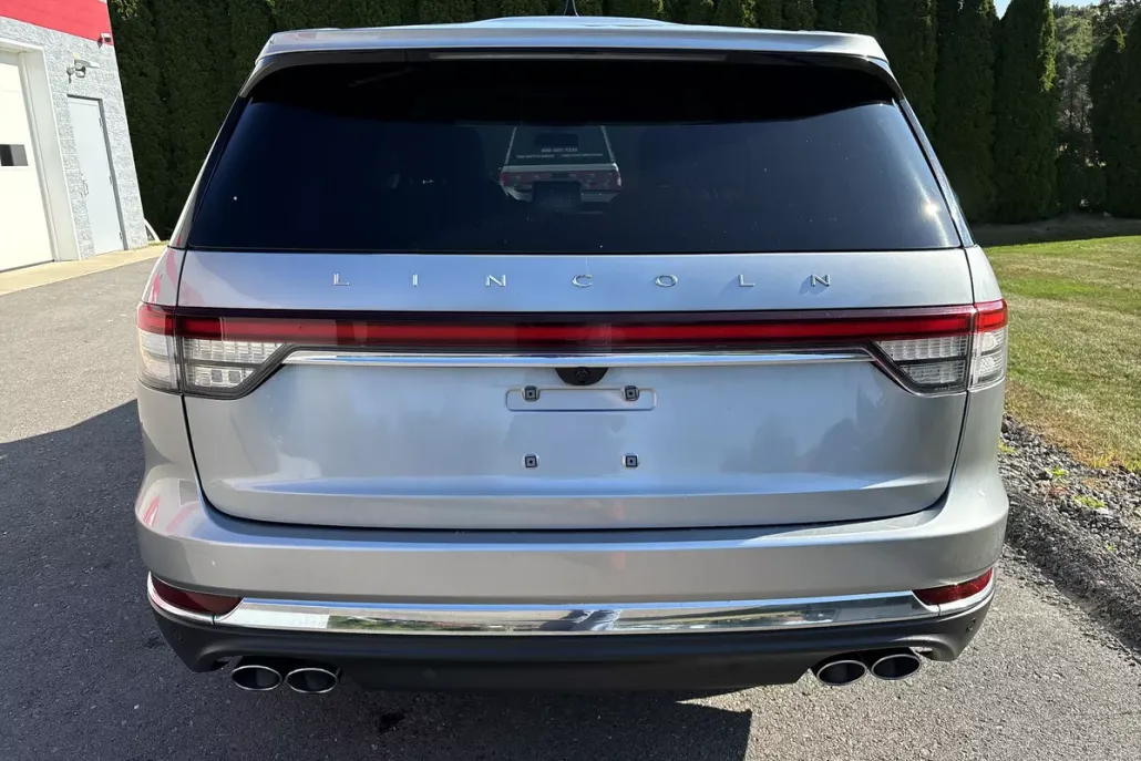 2023 Lincoln Aviator Reserve photo 1