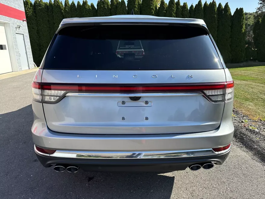 2023 Lincoln Aviator Reserve photo 1