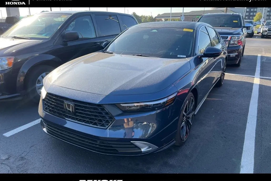 2025 Honda Accord Hybrid Touring photo 1