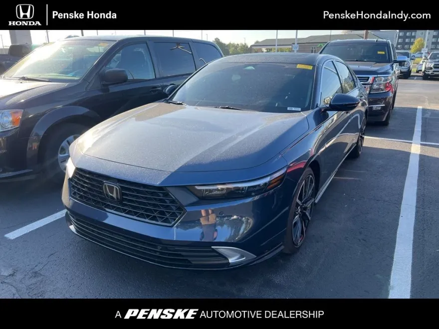 2025 Honda Accord Hybrid Touring photo 1