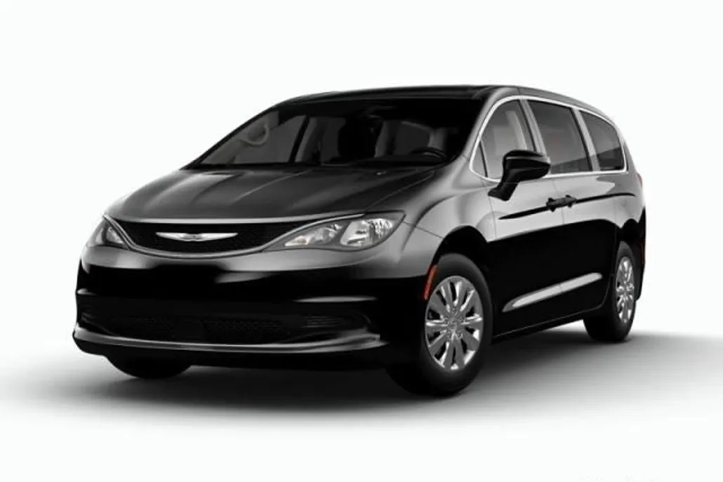 2023 Chrysler Voyager LX photo 1