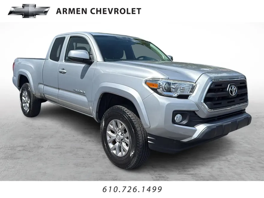 2016 Toyota Tacoma SR photo 1