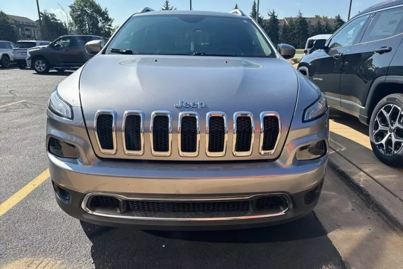 2015 Jeep Cherokee Limited photo 1