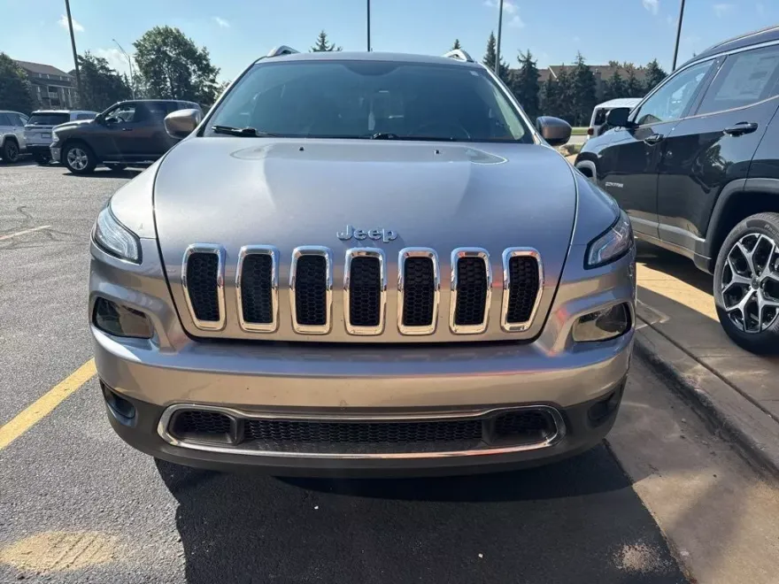 2015 Jeep Cherokee Limited photo 1