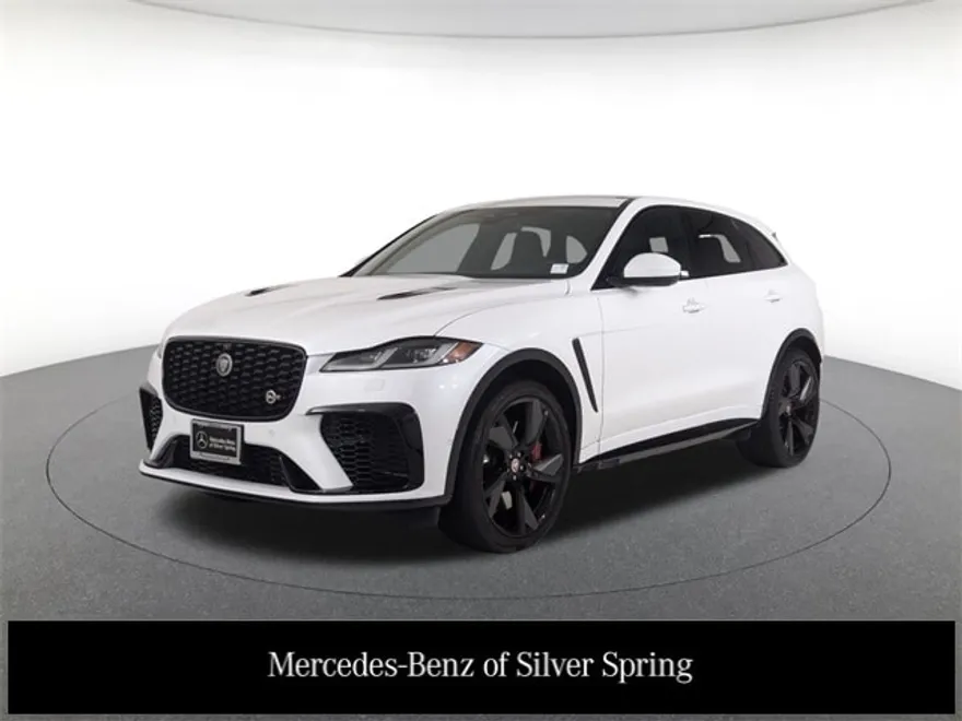 2023 Jaguar F-PACE SVR photo 1
