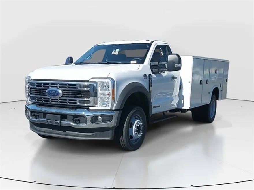 2023 Ford F-550 XL photo 1