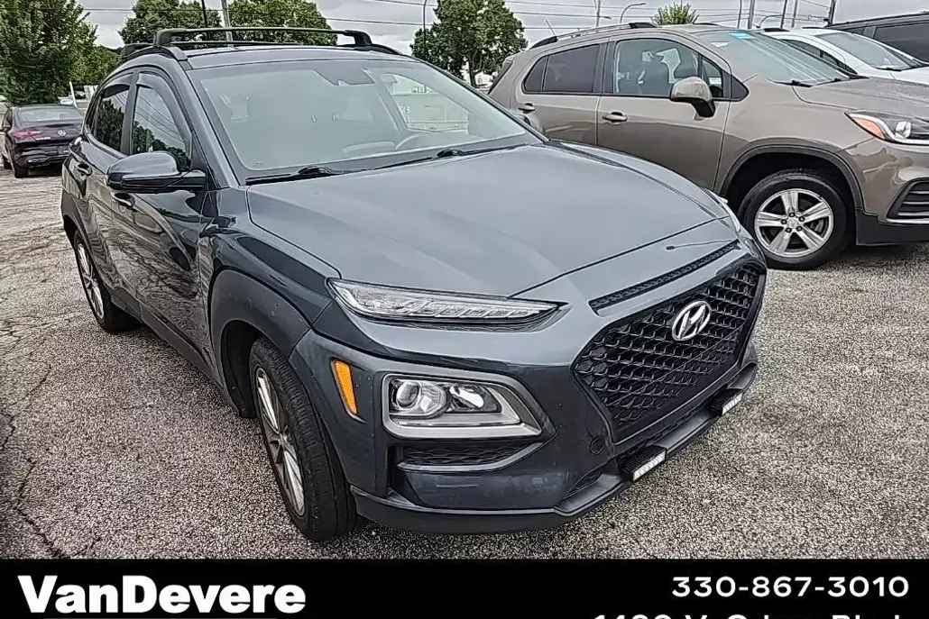2020 Hyundai Kona SEL photo 1