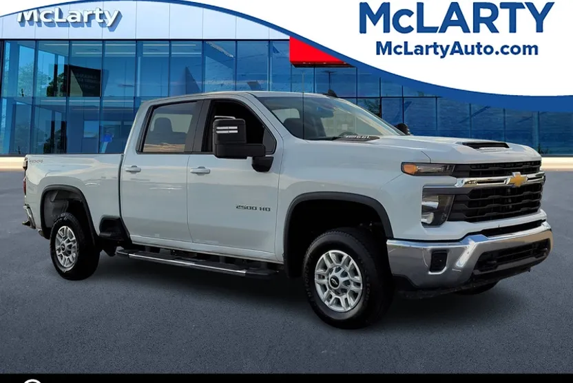 2024 Chevrolet Silverado 2500HD LT photo 1