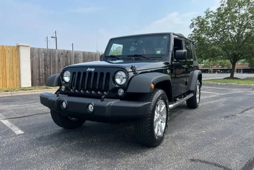 2017 Jeep Wrangler Unlimited Sport photo 1