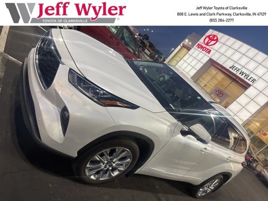 2023 Toyota Highlander Limited photo 1