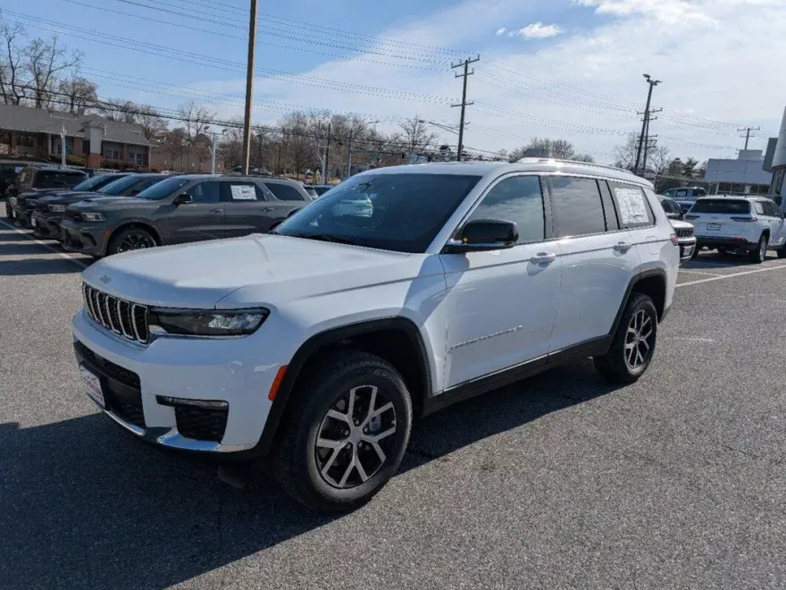 2025 Jeep Grand Cherokee L photo 1