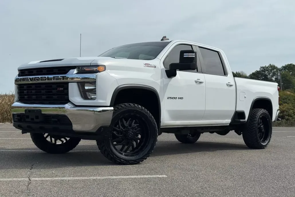 2020 Chevrolet Silverado 2500HD LT photo 1