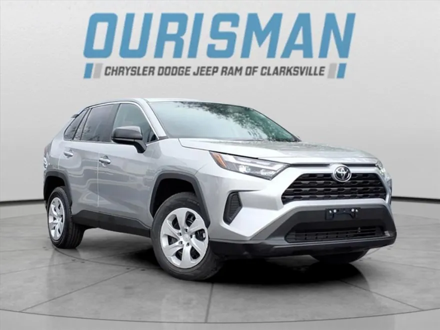 2024 Toyota RAV4 LE photo 1