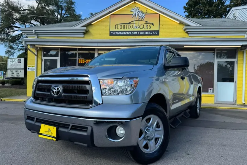 2013 Toyota Tundra Double Cab photo 1