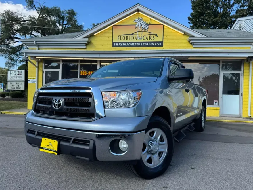 2013 Toyota Tundra Double Cab photo 1