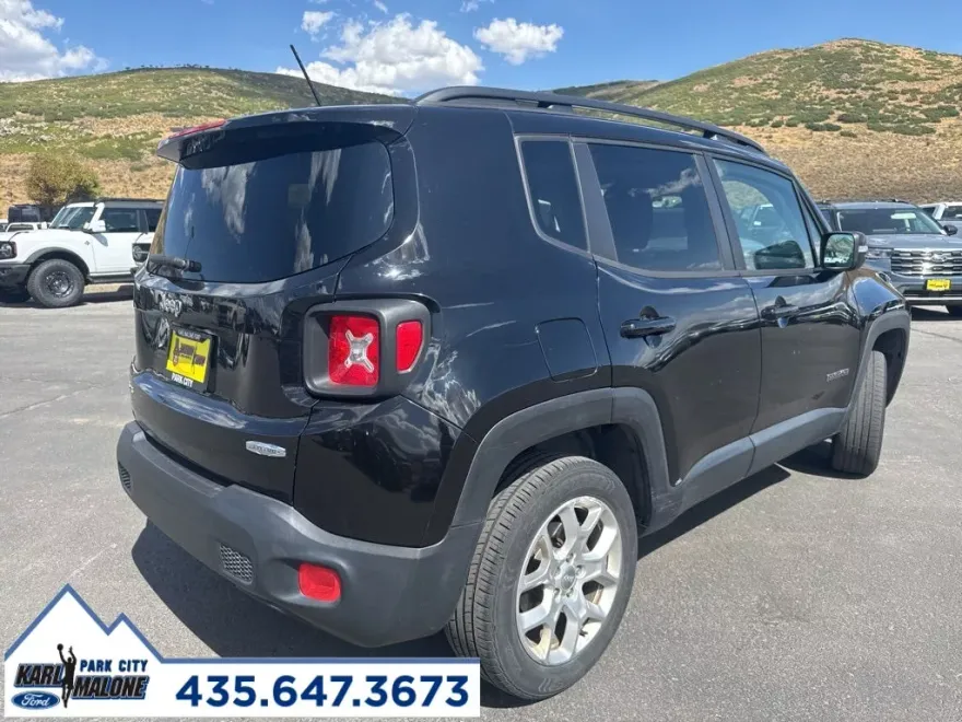 2016 Jeep Renegade Latitude photo 1