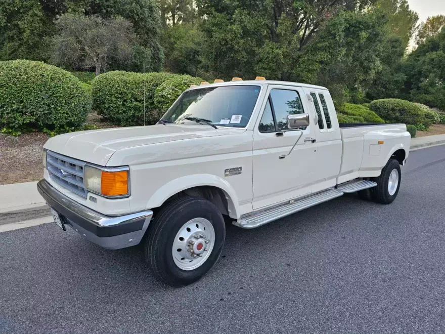 1989 Ford F-350 photo 1