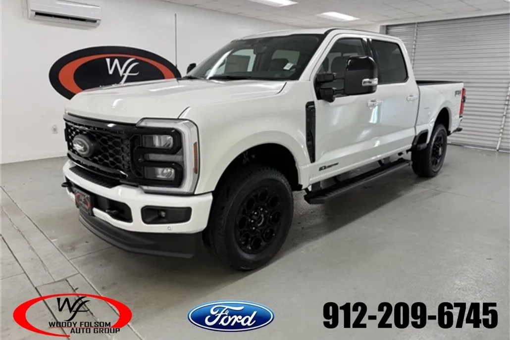 2025 Ford F-250 Lariat photo 1