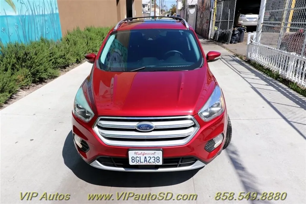 2018 Ford Escape Titanium photo 1