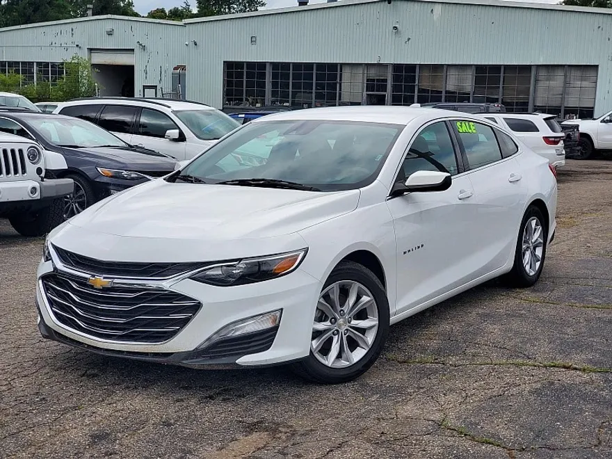 2023 Chevrolet Malibu 1LT photo 1