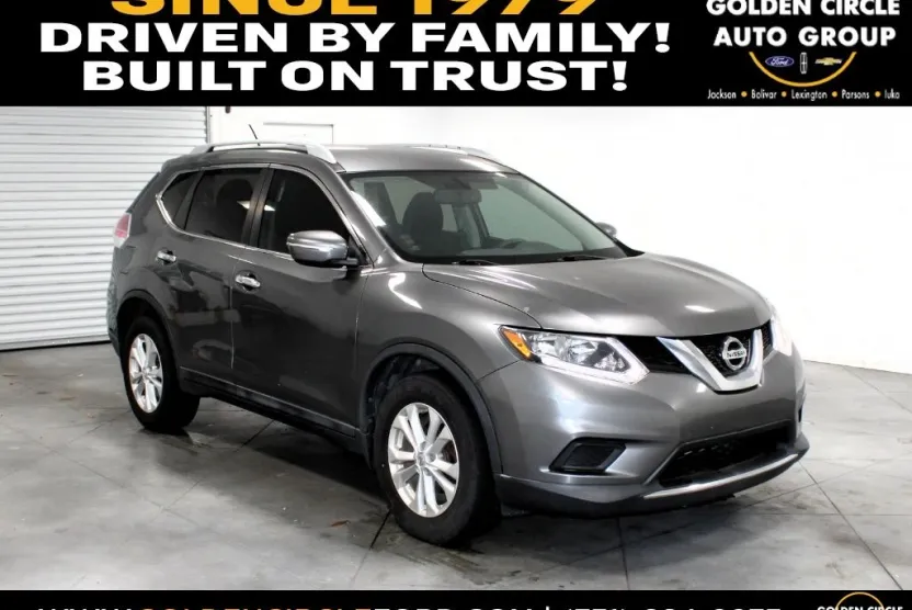 2014 Nissan Rogue SV photo 1