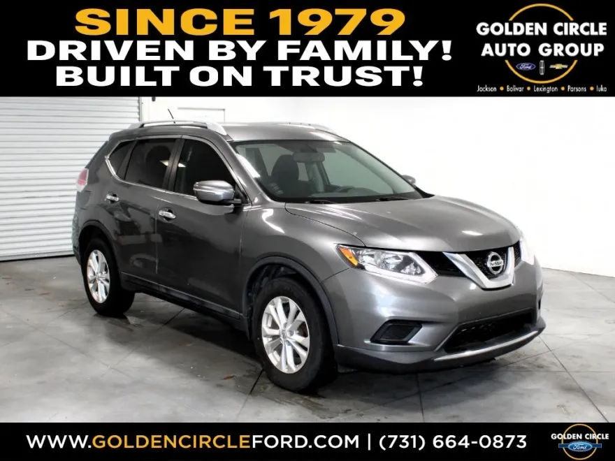 2014 Nissan Rogue SV photo 1