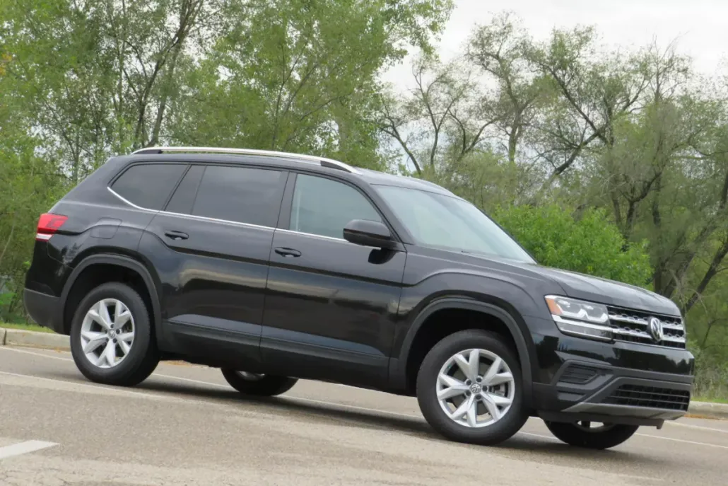 2019 Volkswagen Atlas V6 S photo 1