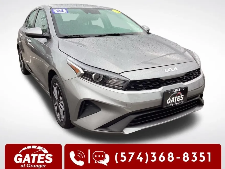 2024 Kia Forte LXS photo 1