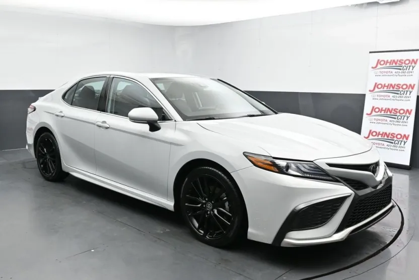 2023 Toyota Camry XSE photo 1