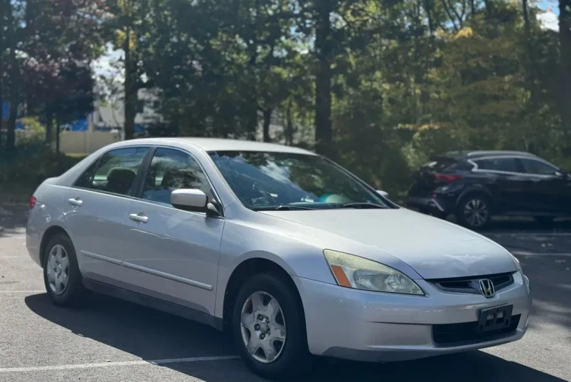 2005 Honda Accord LX photo 1