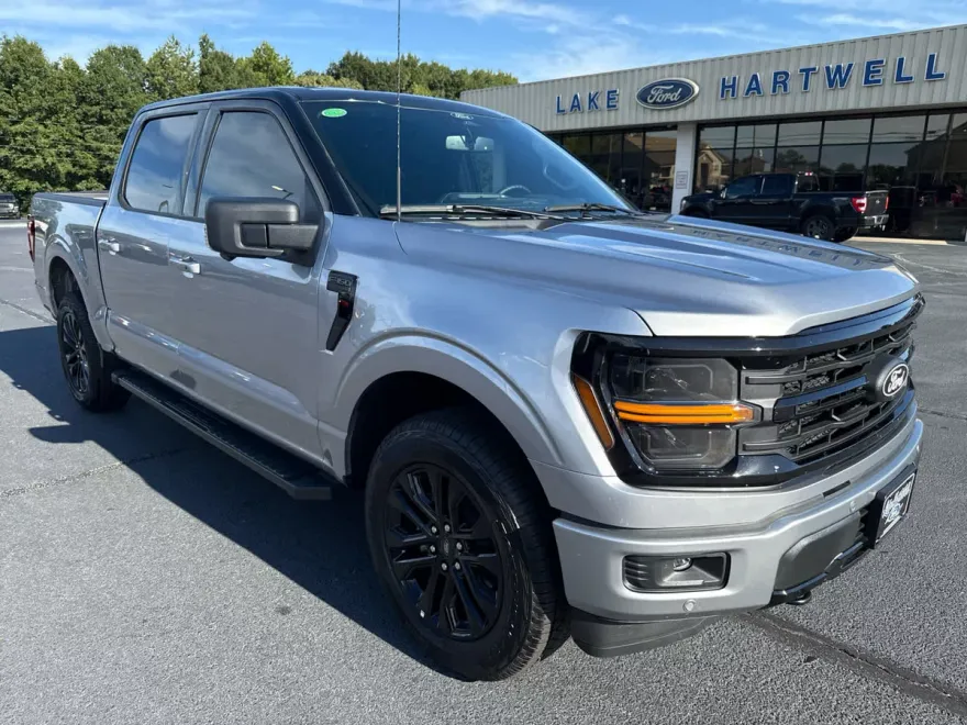 2025 Ford F-150 XLT photo 1