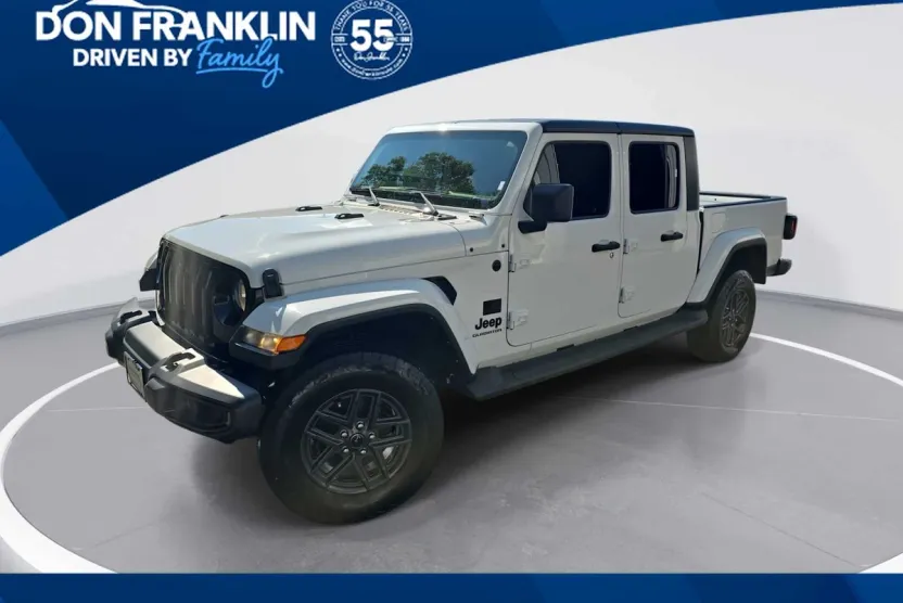 2022 Jeep Gladiator Altitude photo 1