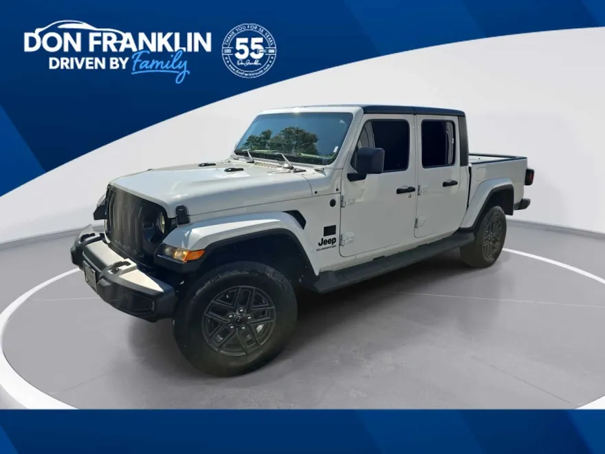 2022 Jeep Gladiator Altitude photo 1