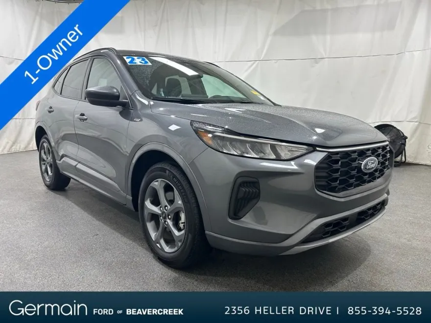 2023 Ford Escape ST-Line photo 1