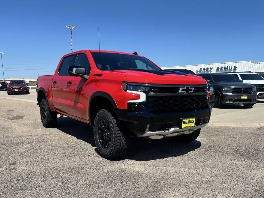 2025 Chevrolet Silverado 1500 ZR2 photo 1