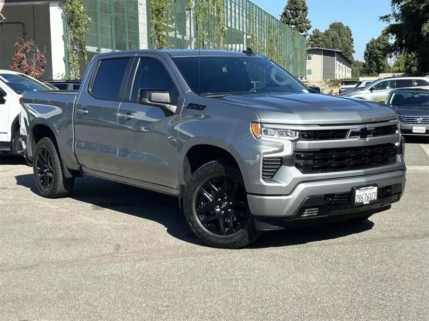 2023 Chevrolet Silverado 1500 RST photo 1