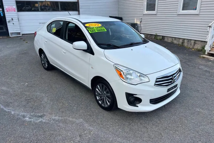 2019 Mitsubishi Mirage G4 photo 1