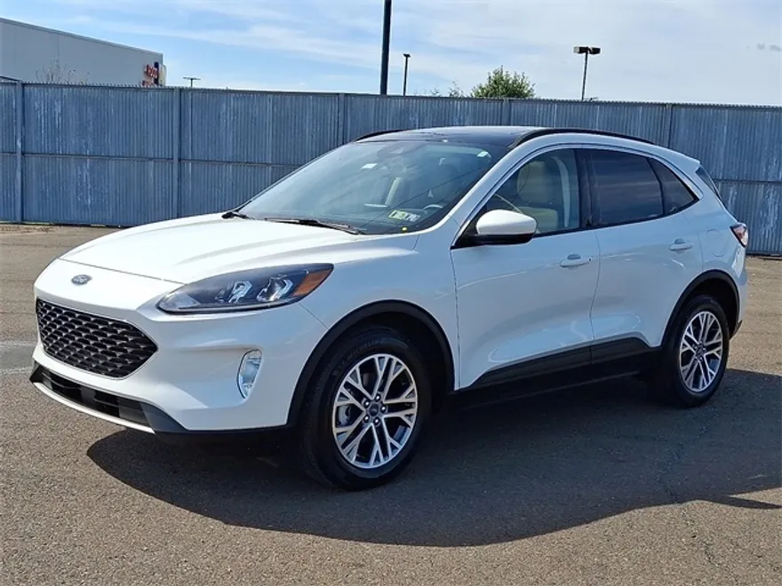 2022 Ford Escape SEL photo 1