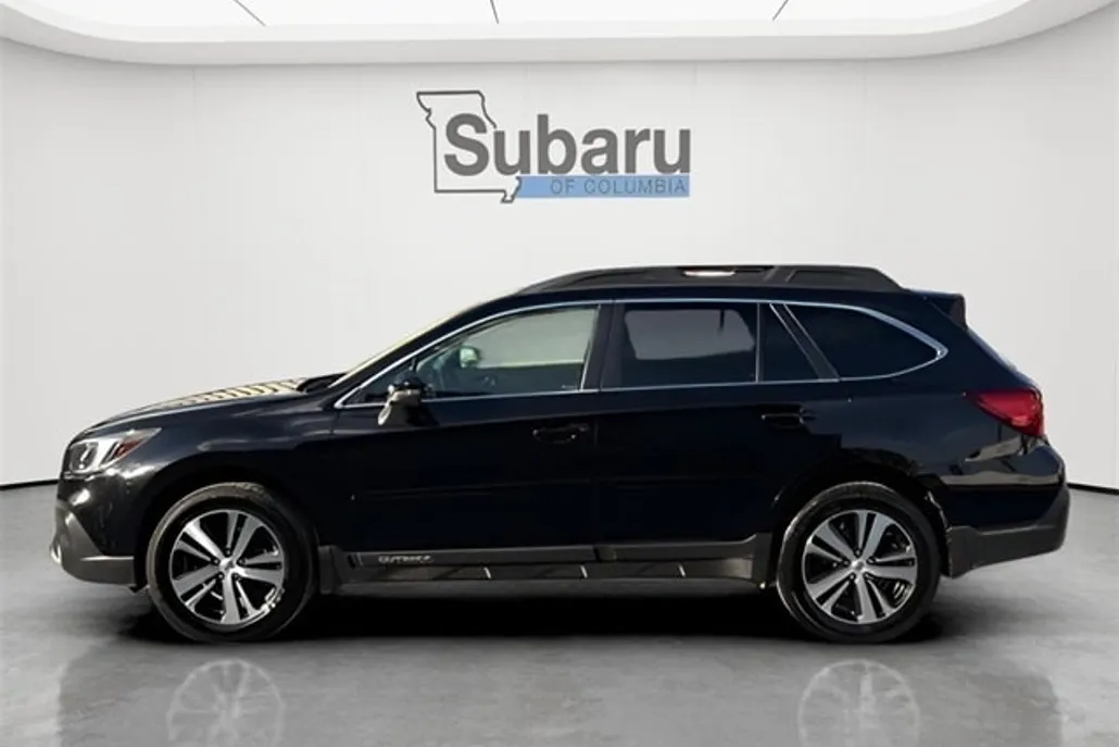 2018 Subaru Outback 2.5i Limited photo 1
