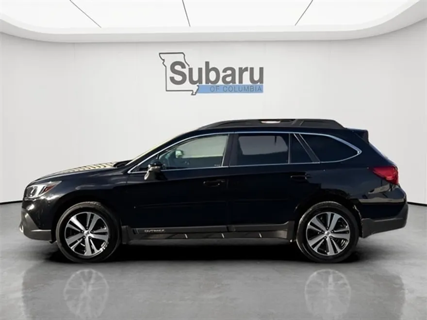 2018 Subaru Outback 2.5i Limited photo 1