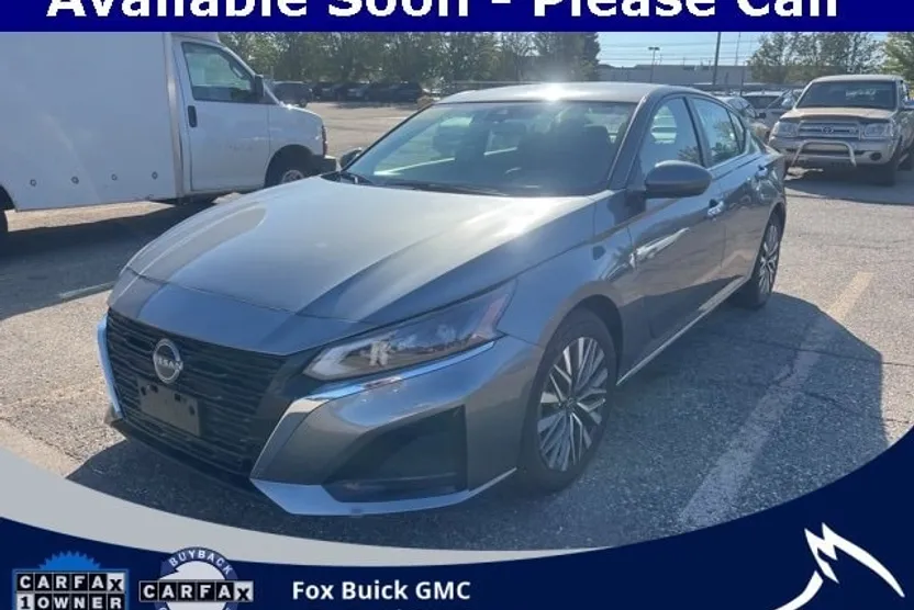 2023 Nissan Altima 2.5 SV photo 1