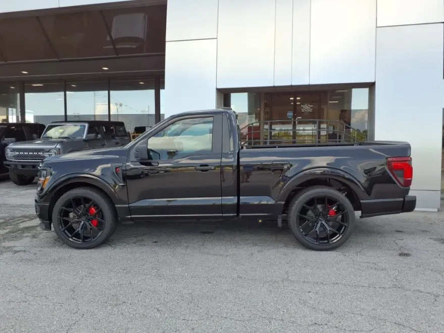 2025 Ford F-150 STX photo 1