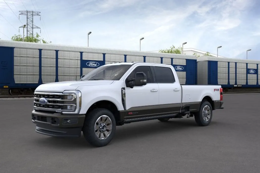 2025 Ford F-350 King Ranch photo 1