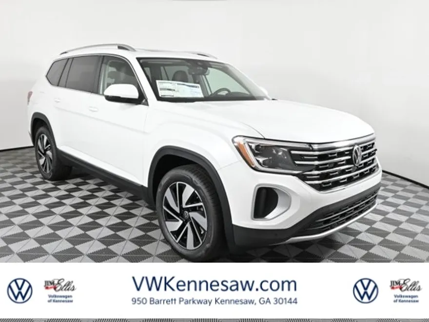 2025 Volkswagen Atlas SEL photo 1