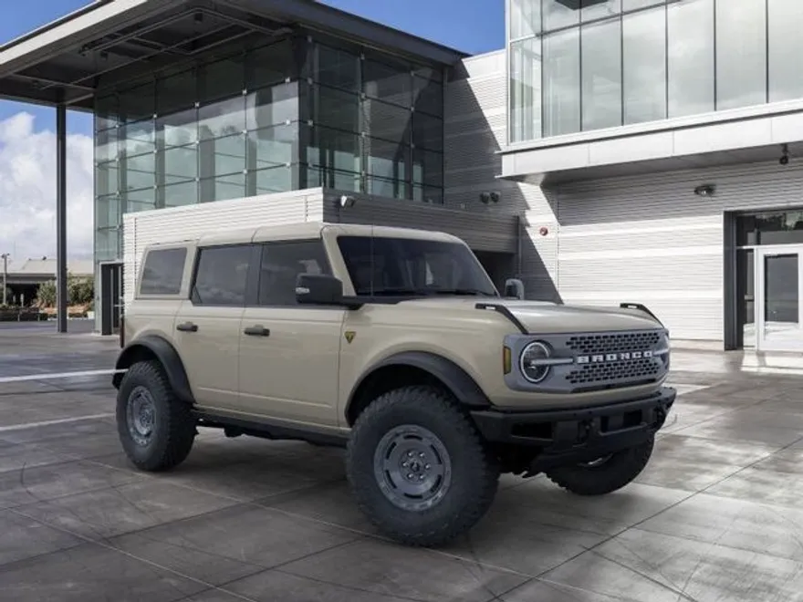 2025 Ford Bronco Badlands photo 1