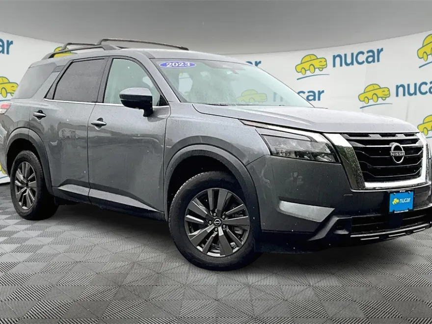 2023 Nissan Pathfinder SV photo 1