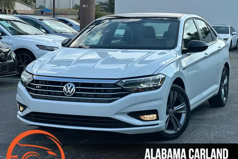 2020 Volkswagen Jetta SE R-Line photo 1