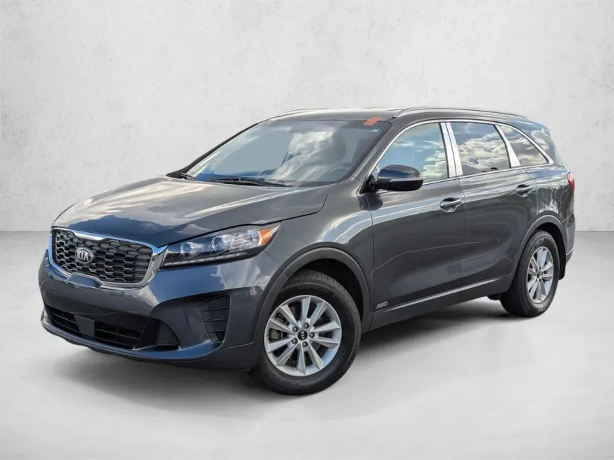 2020 Kia Sorento LX photo 1